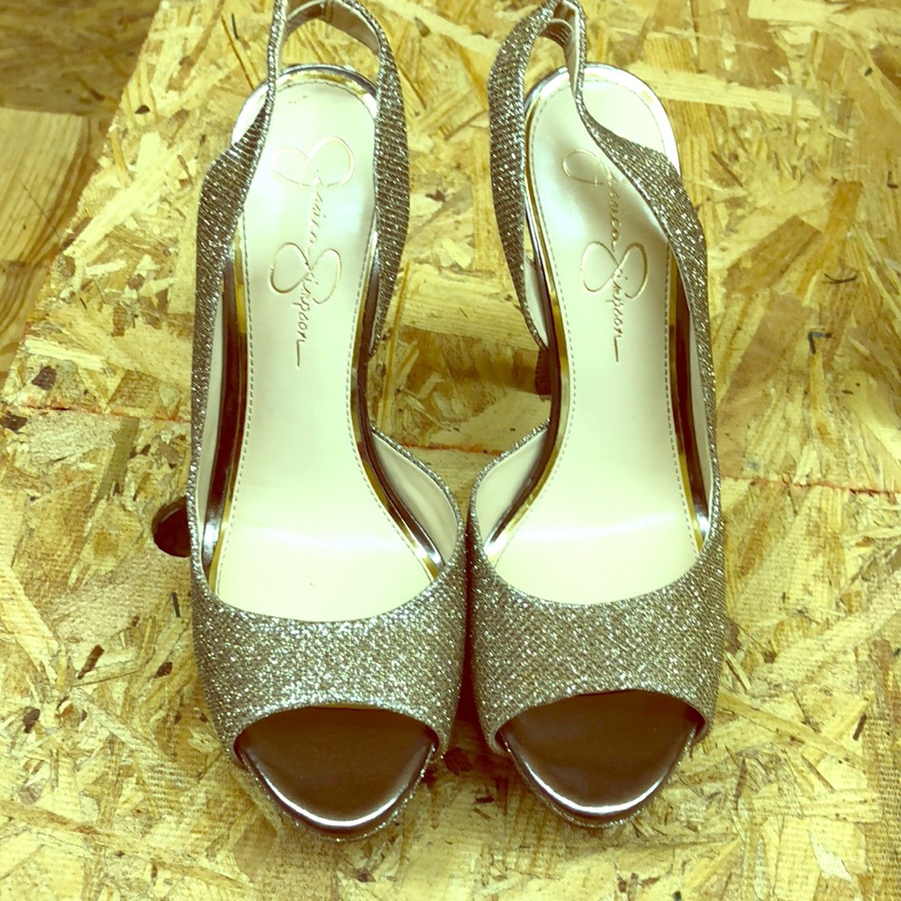 Jessica Simpson pre-owned gold heels
